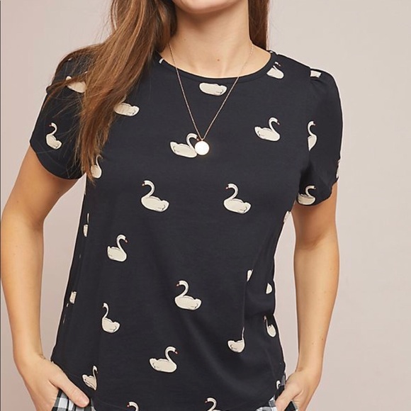 ⭐️Host Pick!⭐️Anthropologie Swan Tee - Picture 2 of 8